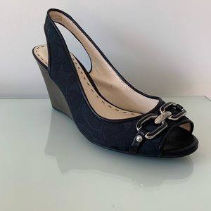 Authentic - Coach - Wedge